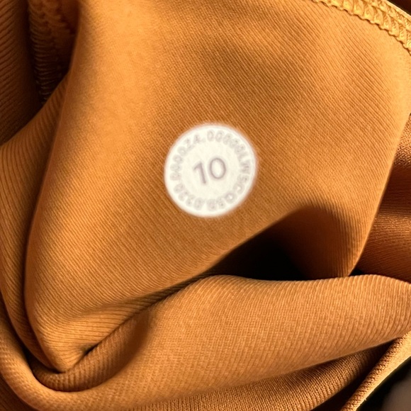 Lululemon Base Pace Tights - Picture 5 of 5